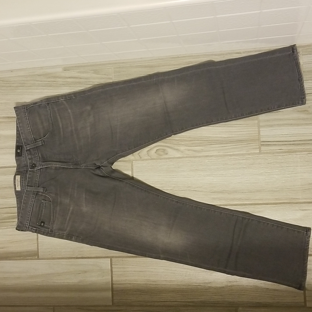 Matchbox slim straight gray